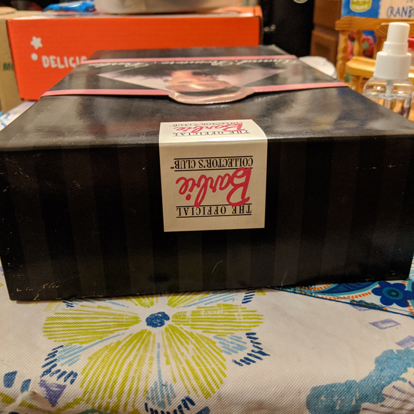 Grand Premiere Barbie - Picture 6 of 8